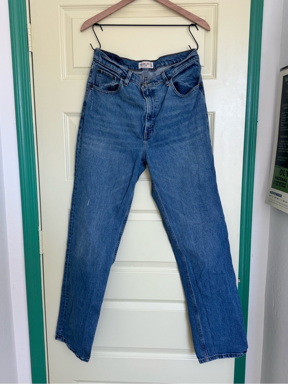 Abercrombie & Fitch Blue Straight-Leg Women's Jeans